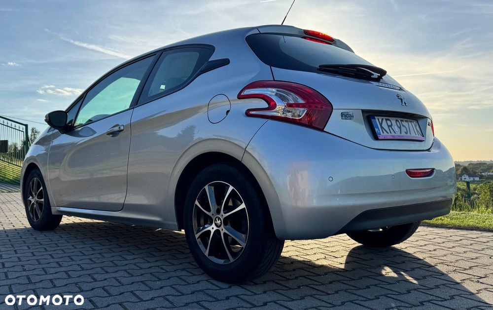 Peugeot 208 1.4 VTi Active - 4
