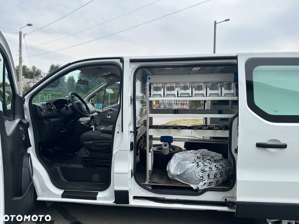 Opel Vivaro - 28