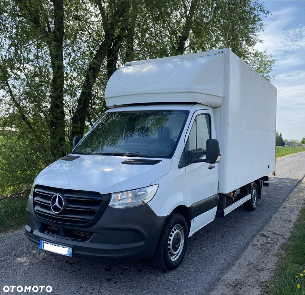 Mercedes-Benz Sprinter - 1