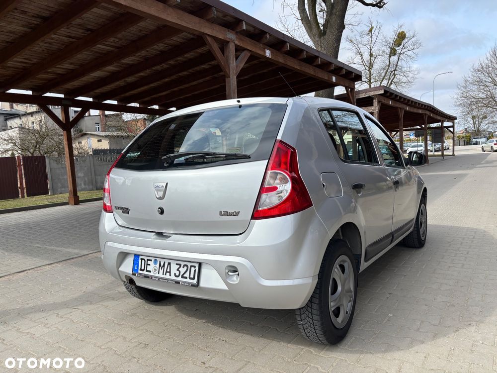 Dacia Sandero 1.2 16V Laureate II - 29