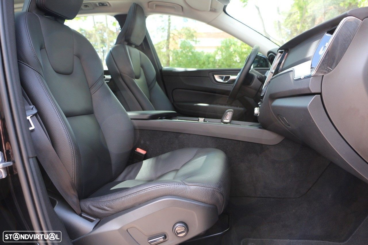 Volvo XC 60 2.0 T8 PHEV Inscription Expression AWD - 19