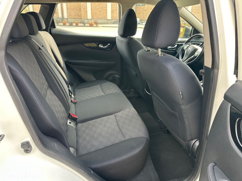 Nissan Qashqai 1.2 DIG-T Tekna - 23