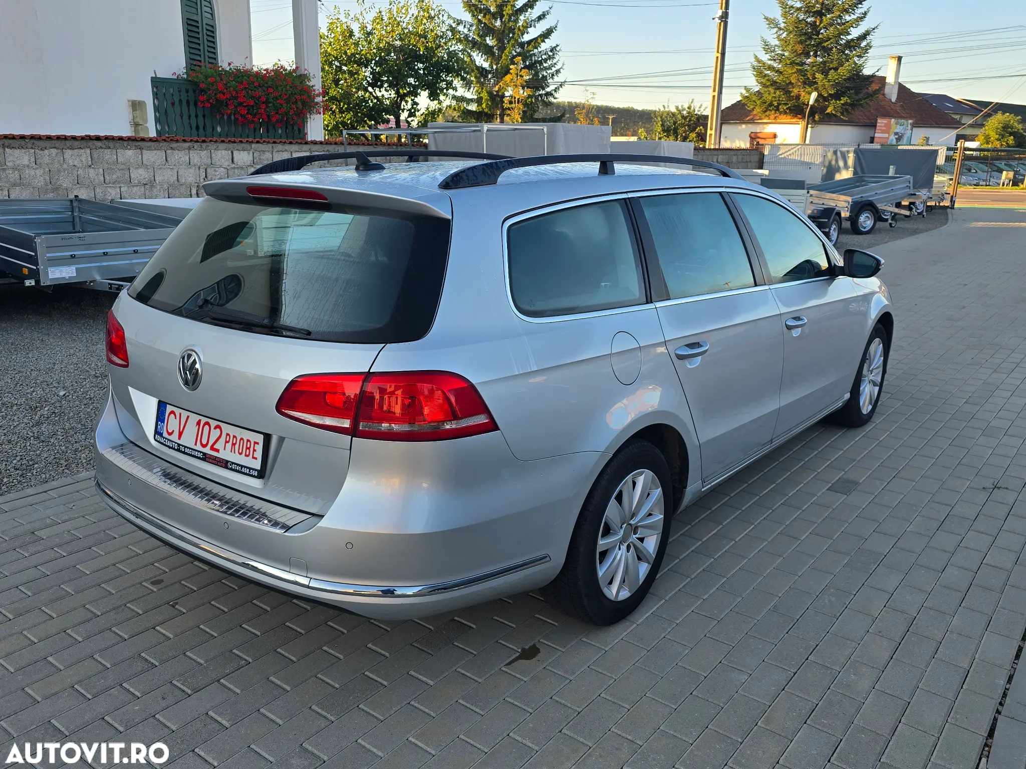 Volkswagen Passat Variant 2.0 Blue TDI SCR Business Edition - 4