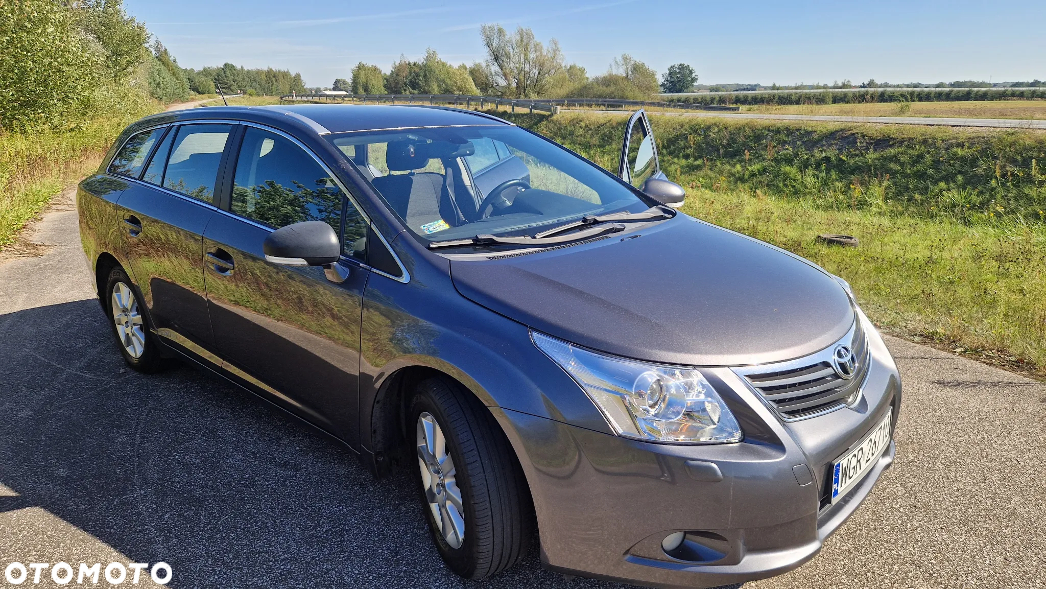 Toyota Avensis 1.8 Sol - 6