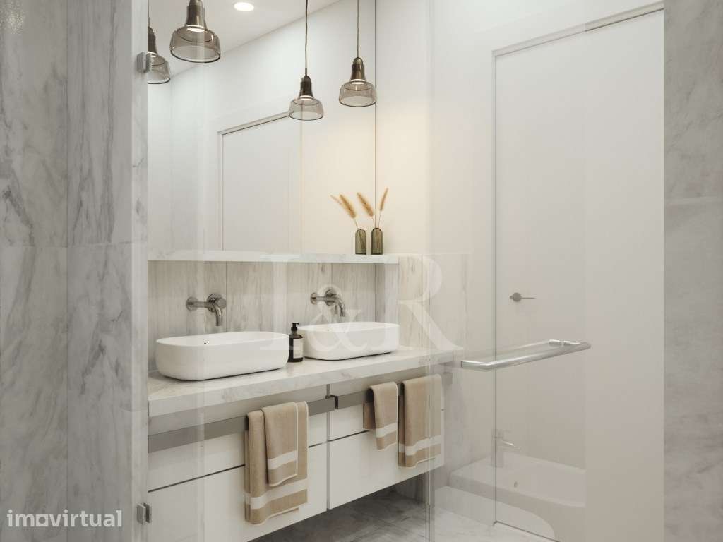 Apartamento T2 com varandas, junto ao Marquês Pombal, Lisboa - Grande imagem: 3/29