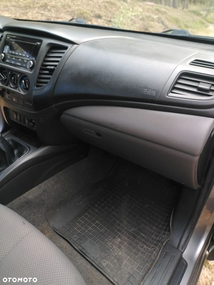 Mitsubishi L200 2.4 d CC Invite - 3