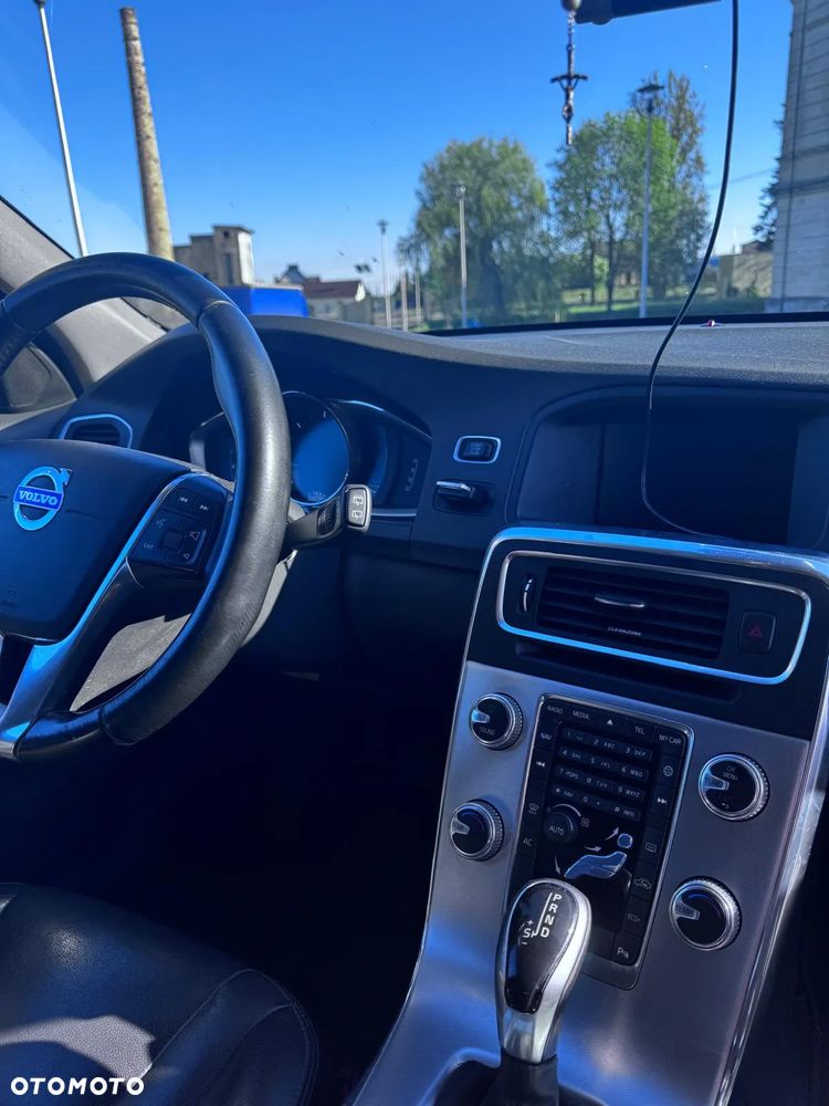 Volvo V60 Cross Country D3 Drive-E Summum - 20