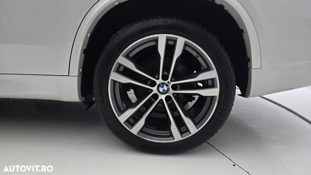 BMW X5 xDrive30d - 22