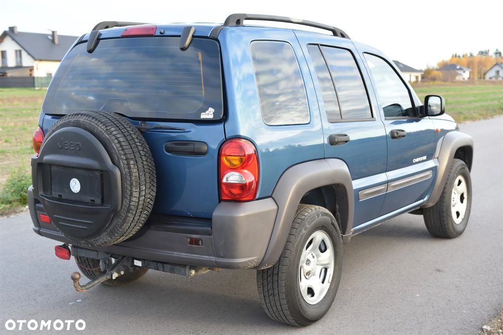 Jeep Liberty 2.4 4x4 - 8