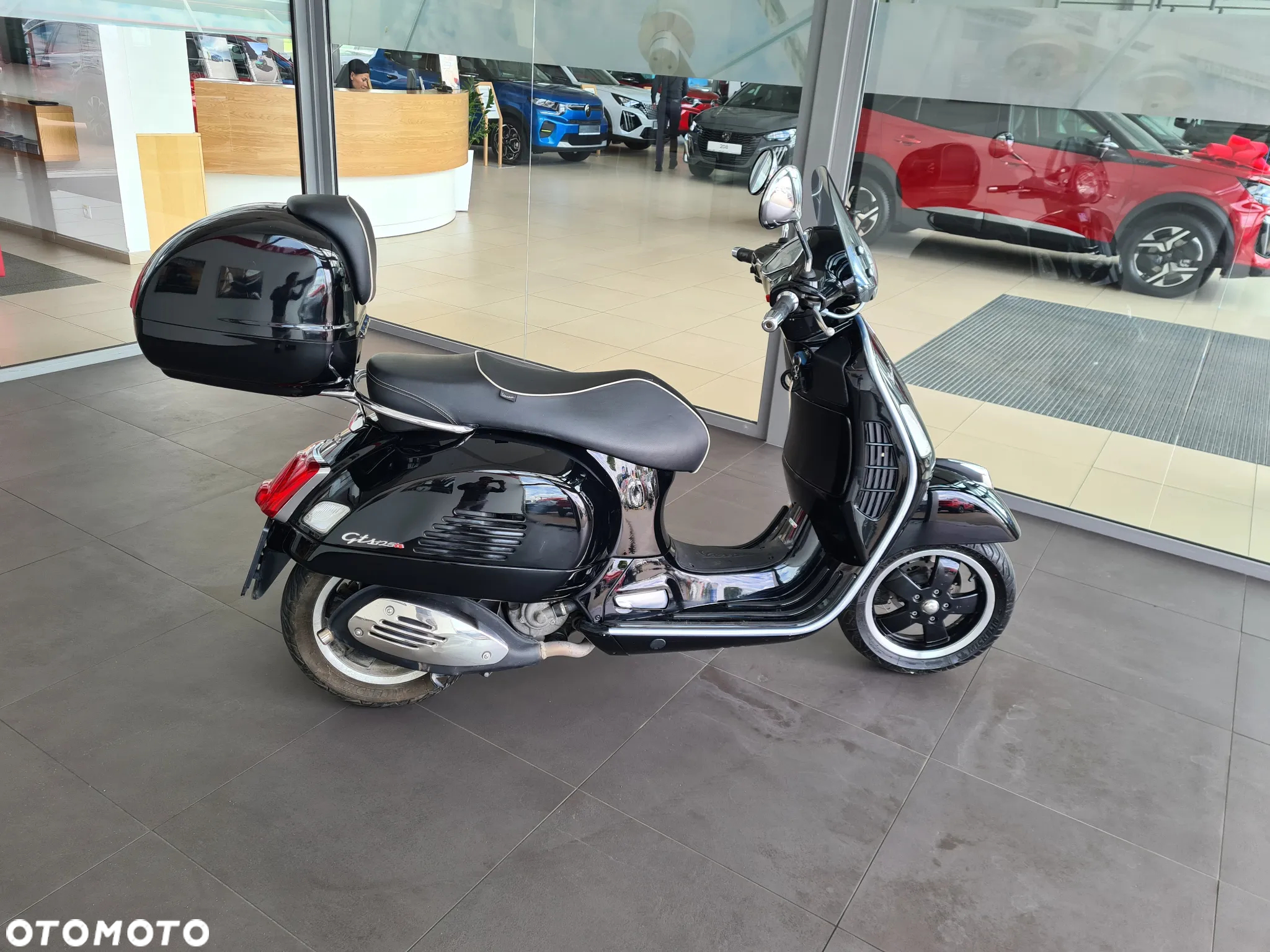 Piaggio Vespa - 4