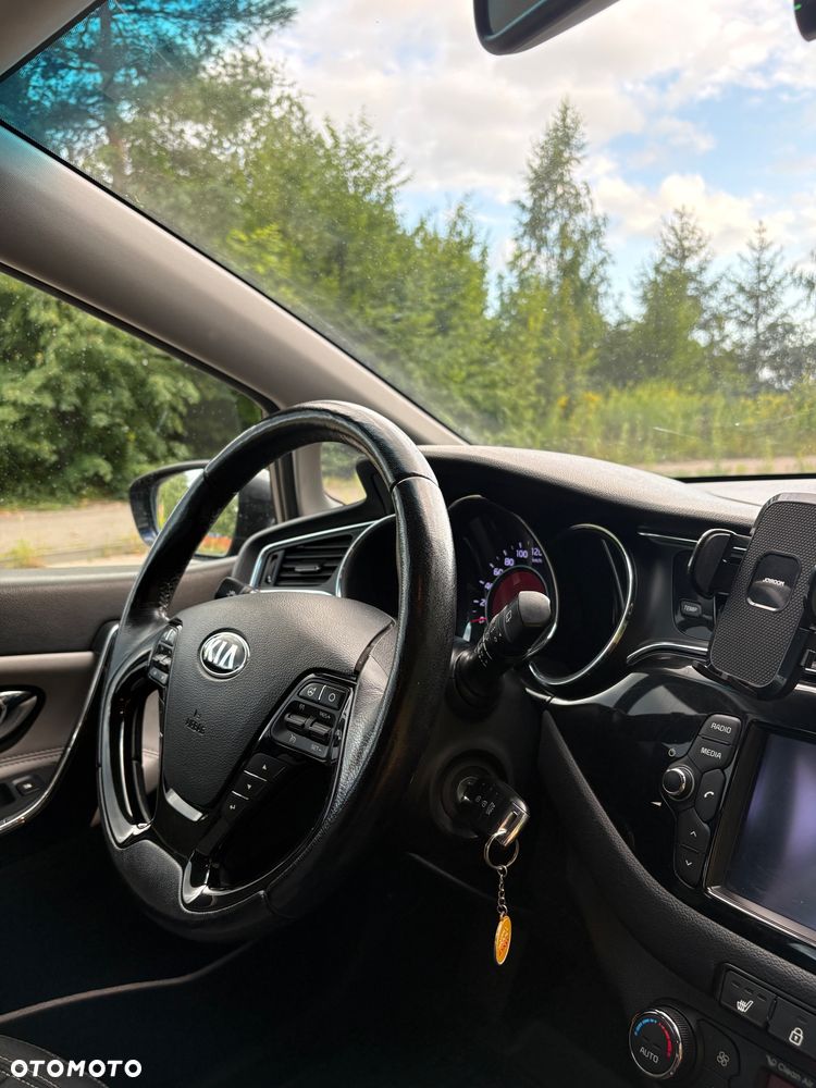 Kia Ceed 1.6 GDI L DCT - 11
