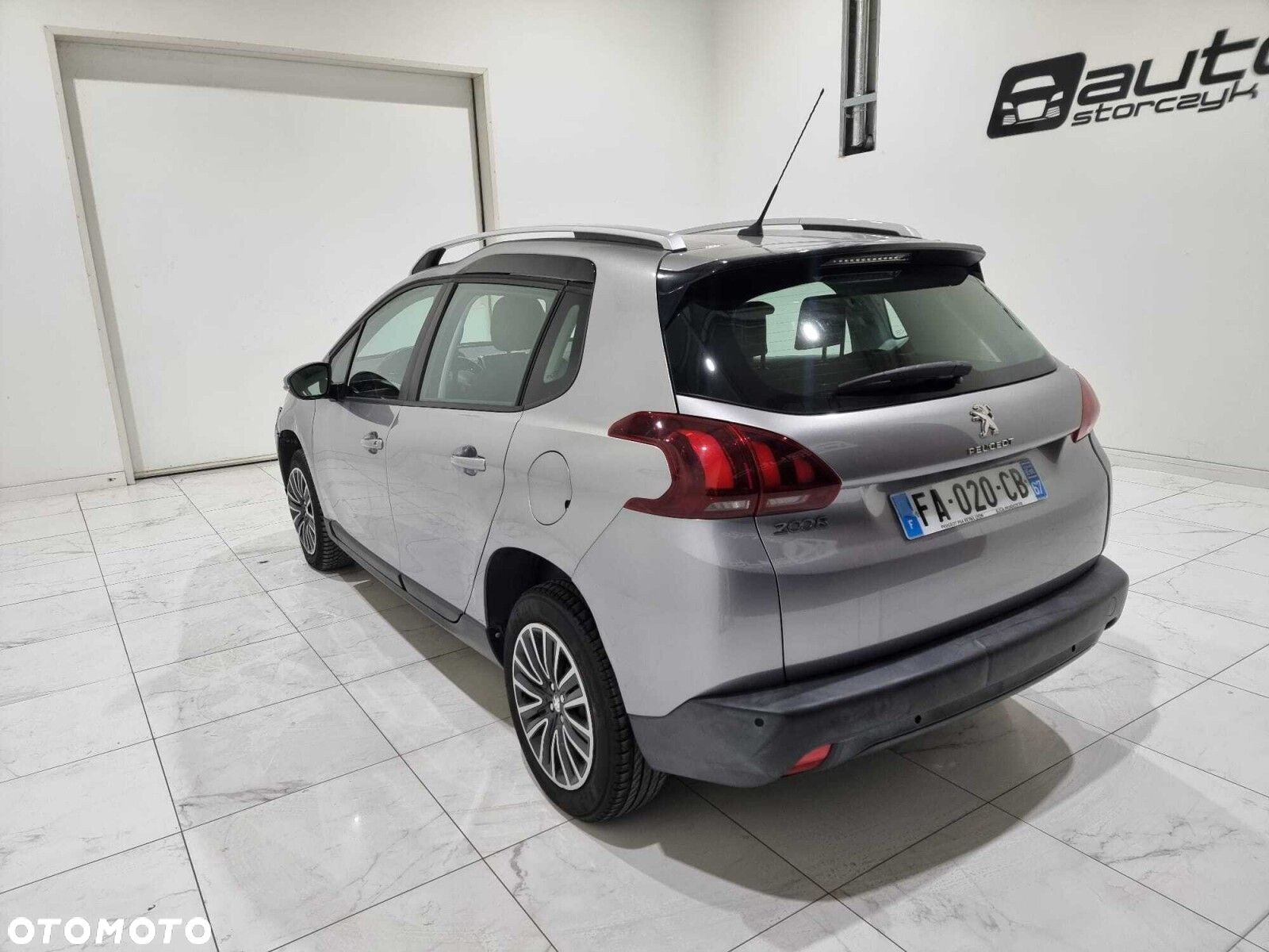 Peugeot 2008 - 5