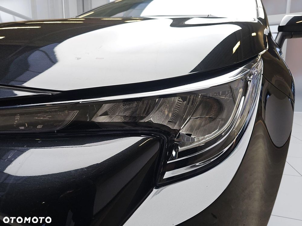 Toyota Corolla 1.8 Hybrid Comfort - 33