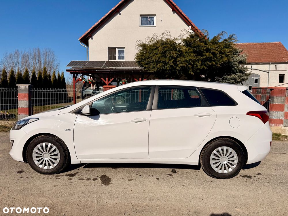 Hyundai i30 blue 1.6 CRDi Classic - 6