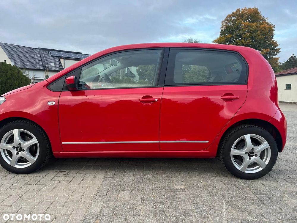 Volkswagen up! move - 4