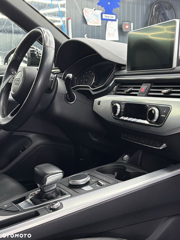Audi A4 Avant - 25