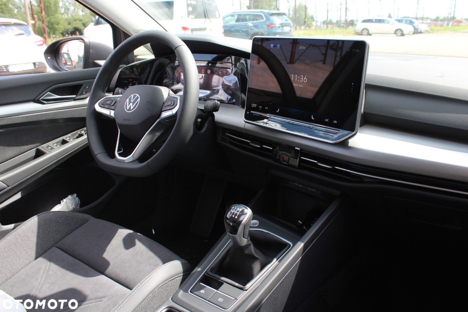 Volkswagen Golf VIII 1.5 TSI EVO Life - 11