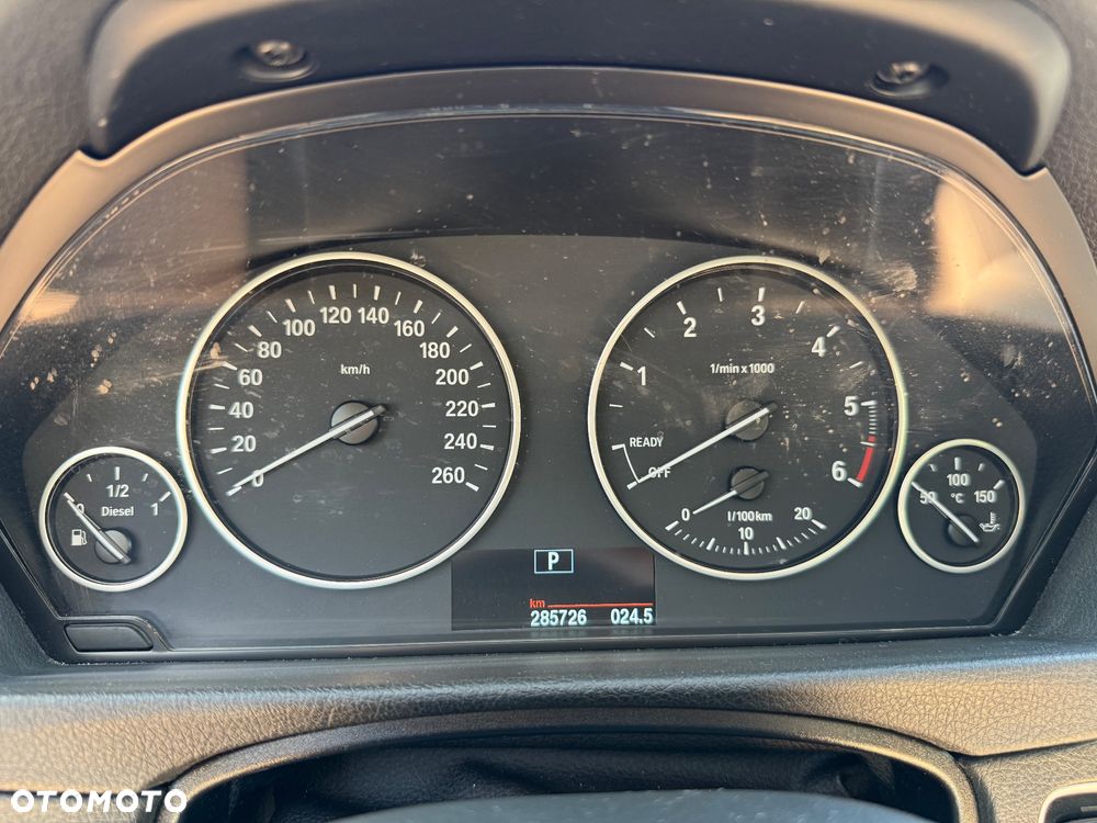 BMW Seria 3 318d Sport Line - 26