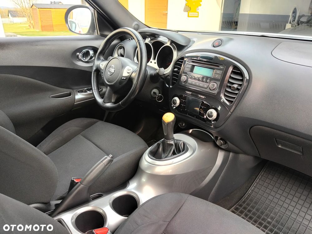 Nissan Juke 1.6 Visia - 13