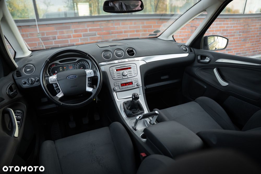 Ford S-Max 2.0 Titanium - 27