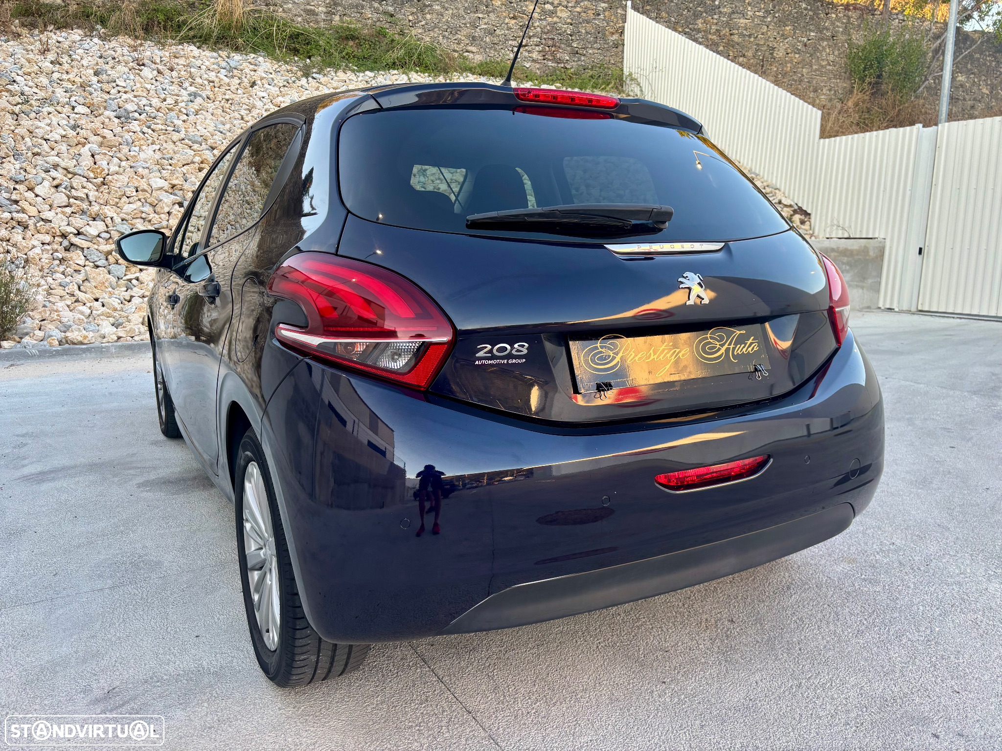 Peugeot 208 1.2 PureTech Signature - 20