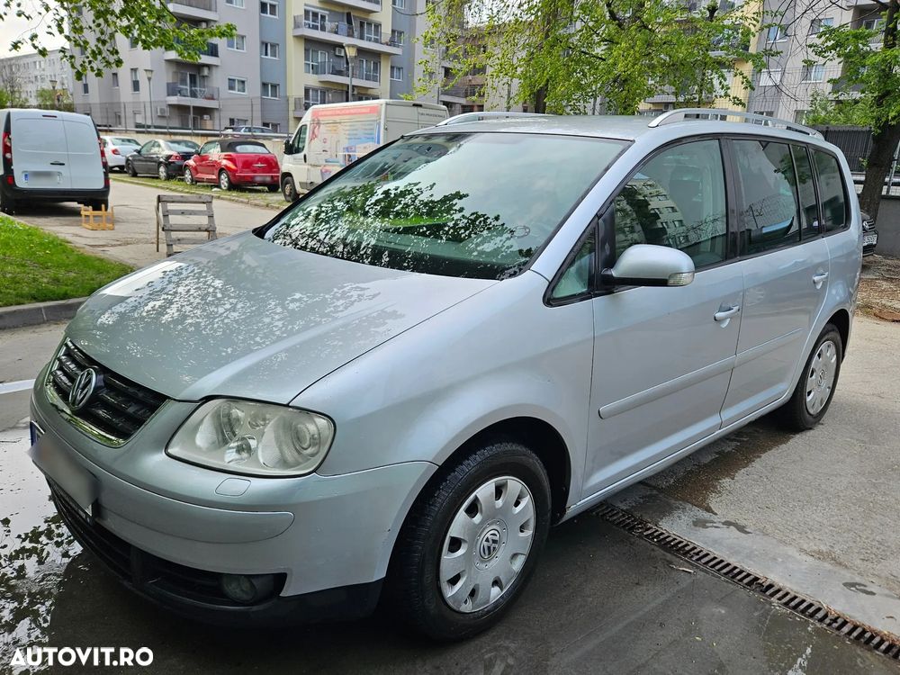 Volkswagen Touran 2.0TDI Highline - 5