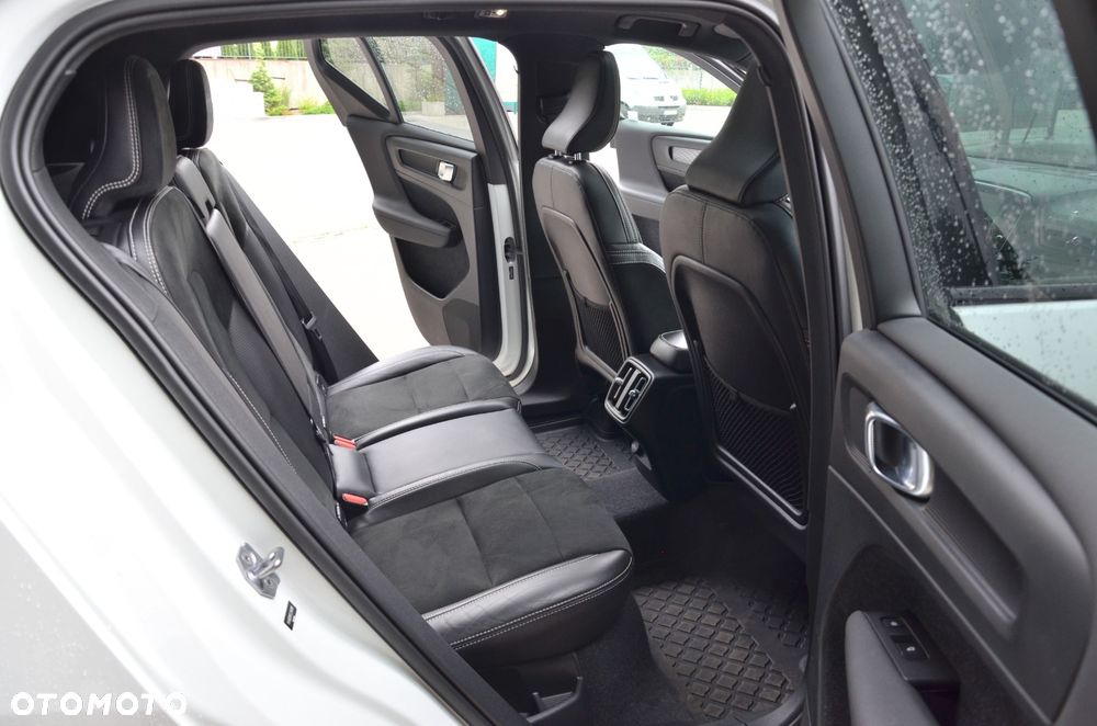 Volvo XC 40 T5 AWD Geartronic R-Design - 17