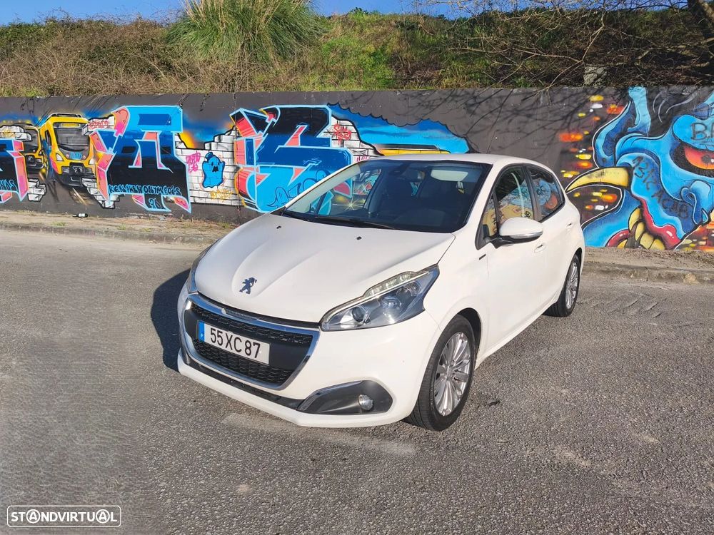 Peugeot 208 1.2 PureTech Signature - 11