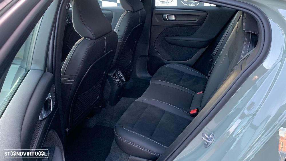 Volvo C40 Recharge 82 kWh Single M. Extended Range RWD Plus - 21