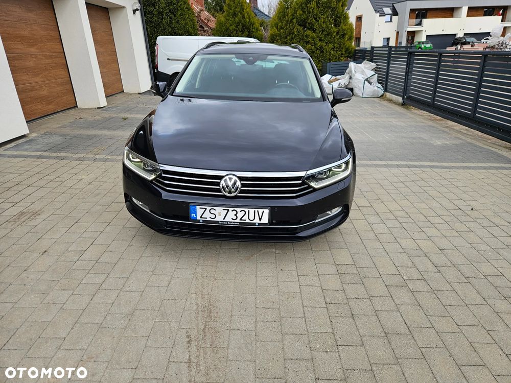Volkswagen Passat 2.0 TDI SCR DSG Business - 4