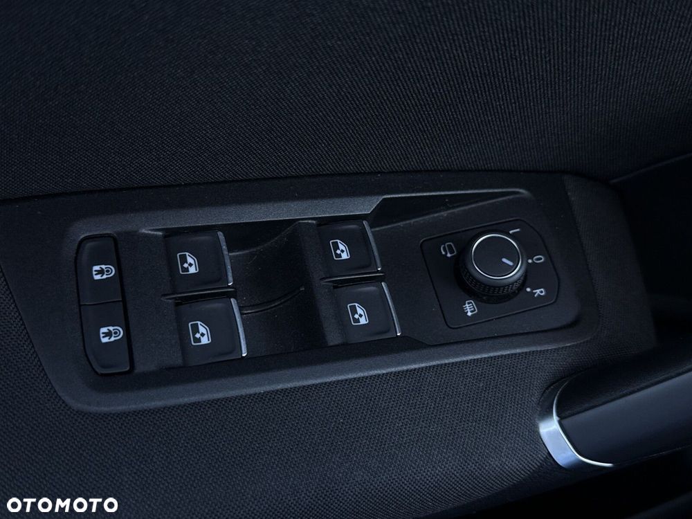 Volkswagen Touran 1.5 TSI EVO Highline - 28