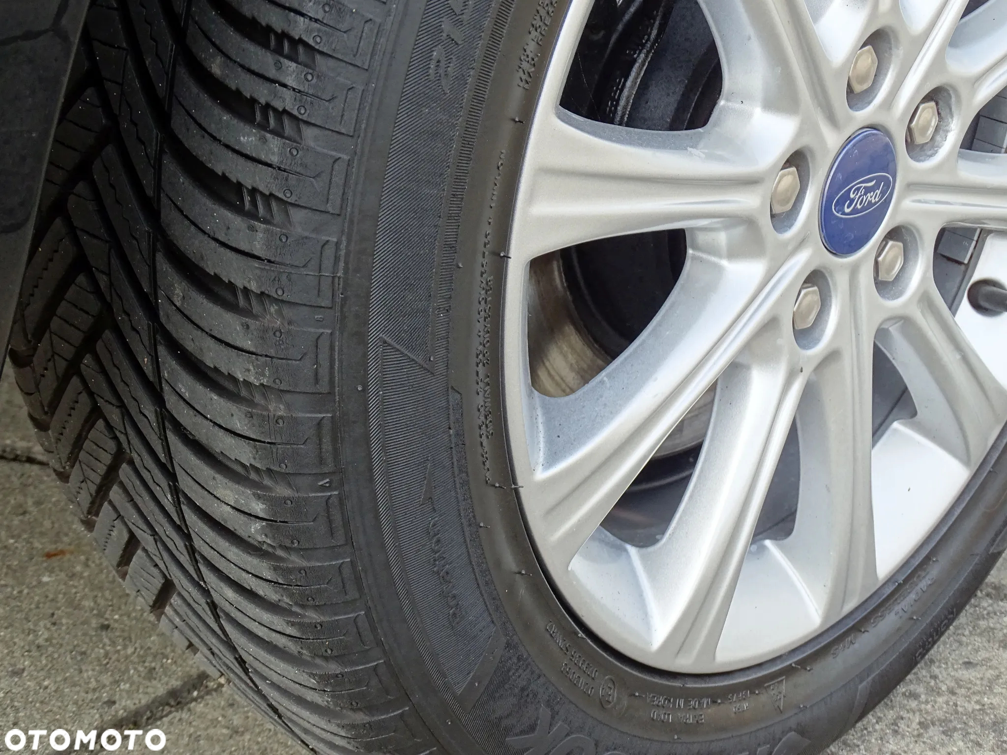 Ford Mondeo 1.6 T Ghia - 21