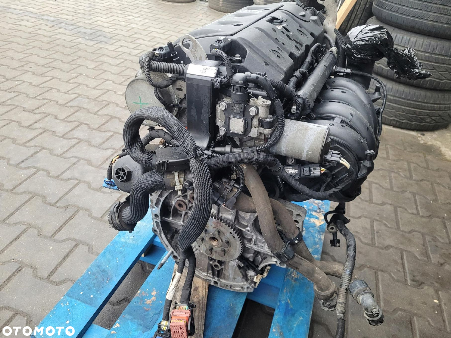 SILNIK KPL 1.4 VTI PEUGEOT 308 207 CITROEN C3 C4 DS3 PSA 8F01 - 3
