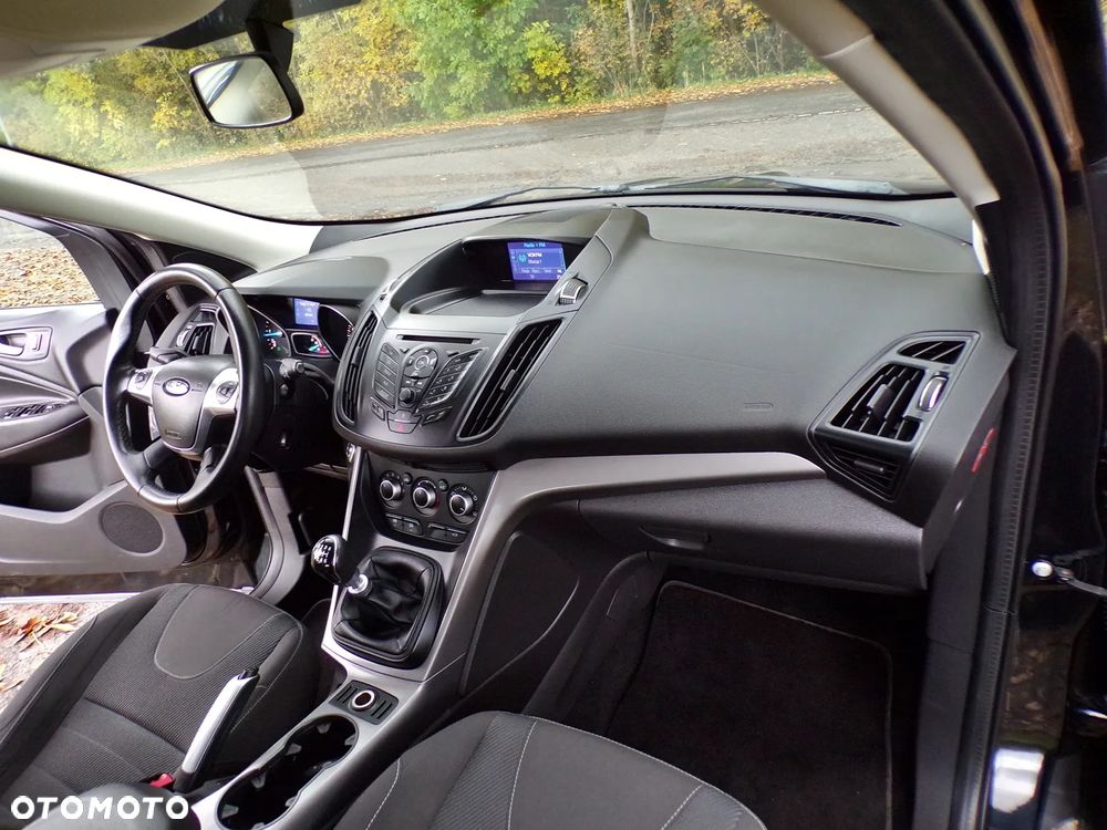 Ford Kuga 2.0 TDCi Titanium - 16