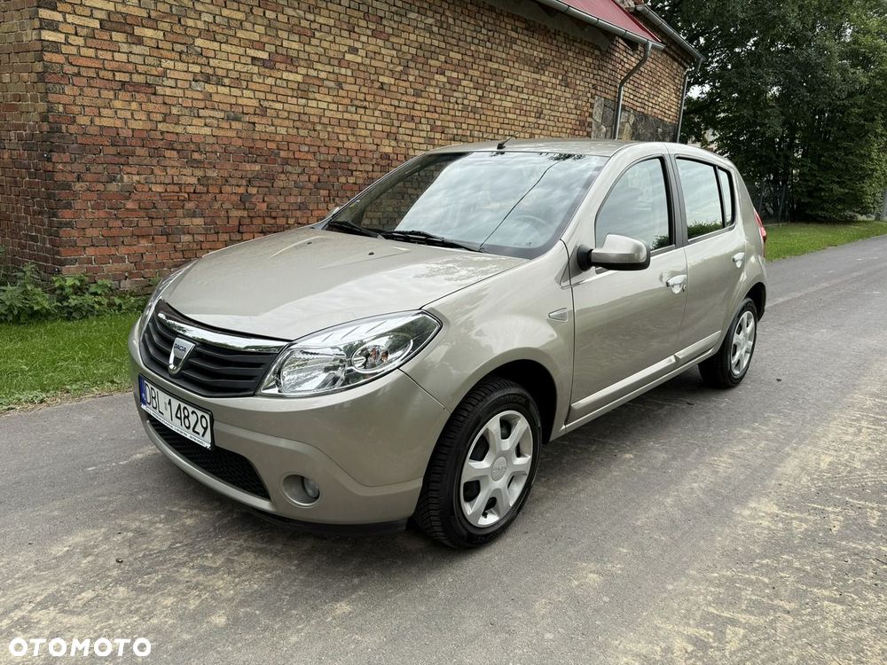 Dacia Sandero 1.2 16V 75 Celebration - 25