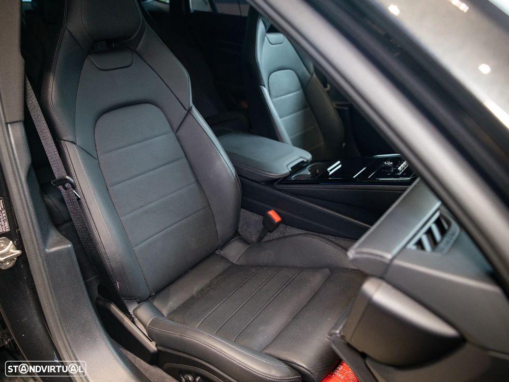 Porsche Panamera 4S E-Hybrid - 39