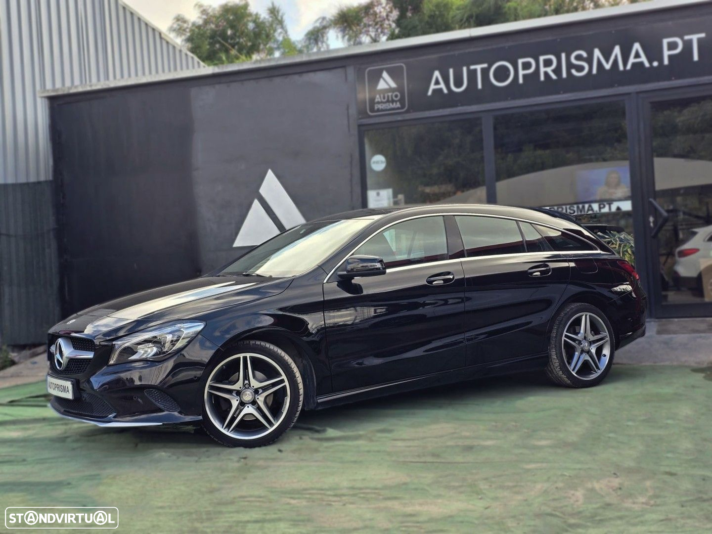 Mercedes-Benz CLA 220 d Shooting Brake Urban Aut. - 3