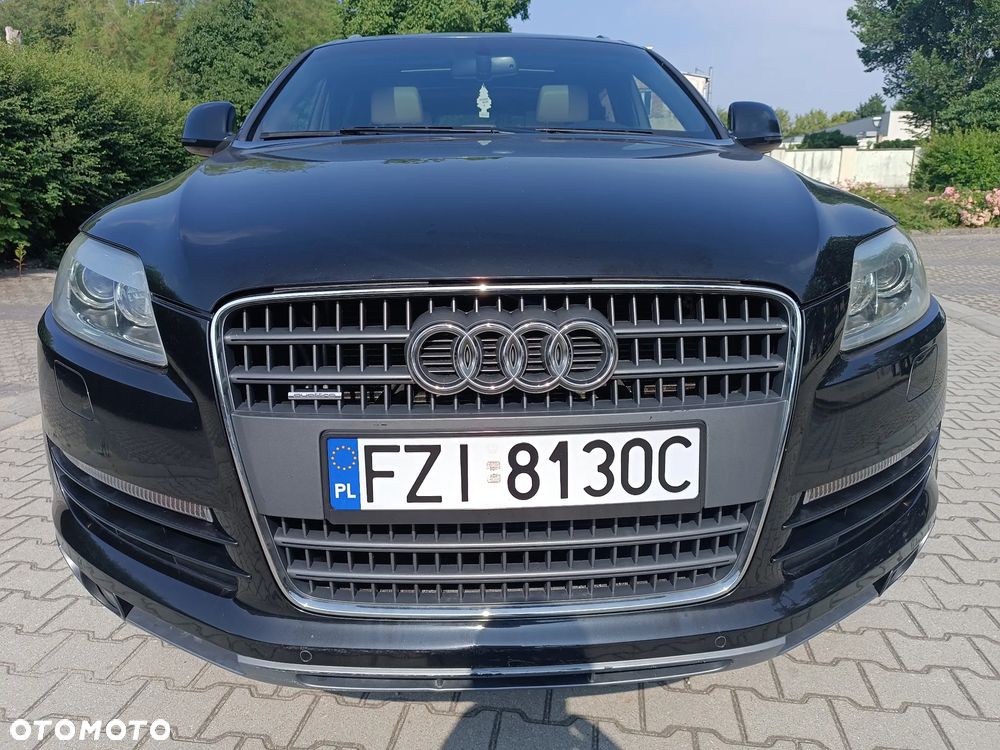 Audi Q7 4.2 FSI Quattro Tiptronic - 8