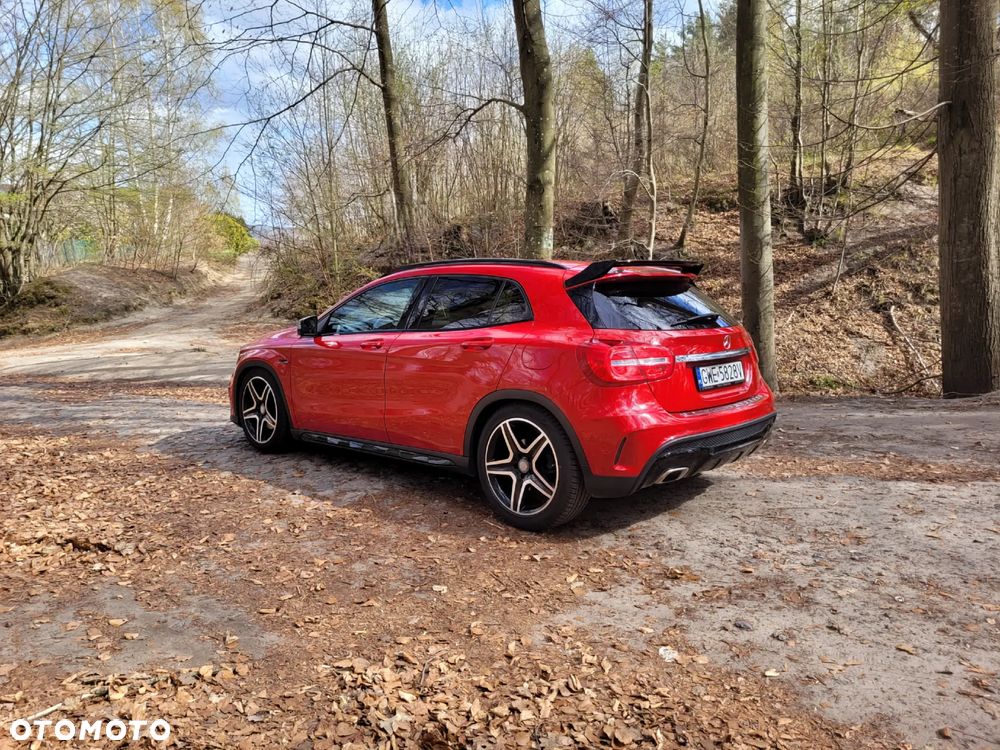 Mercedes-Benz GLA 250 4-Matic AMG Line - 8