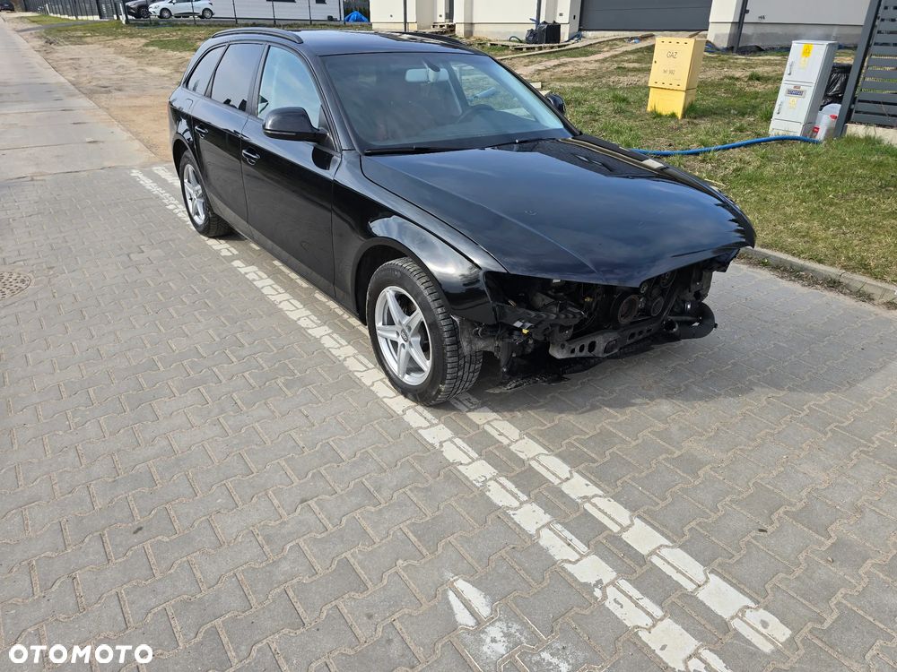 Audi A4 Avant 2.0 TDI - 10