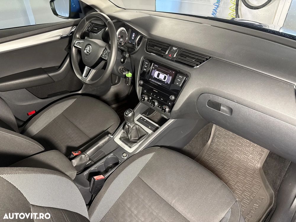 Skoda Octavia 1.0 TSI Active - 23