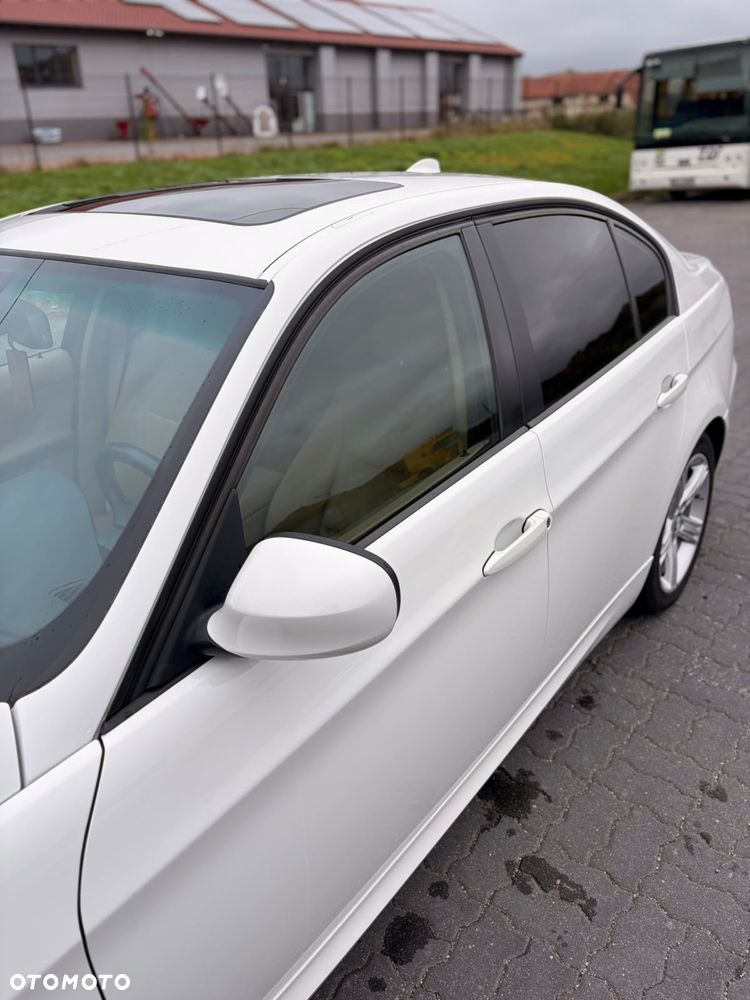 BMW Seria 3 320i - 20