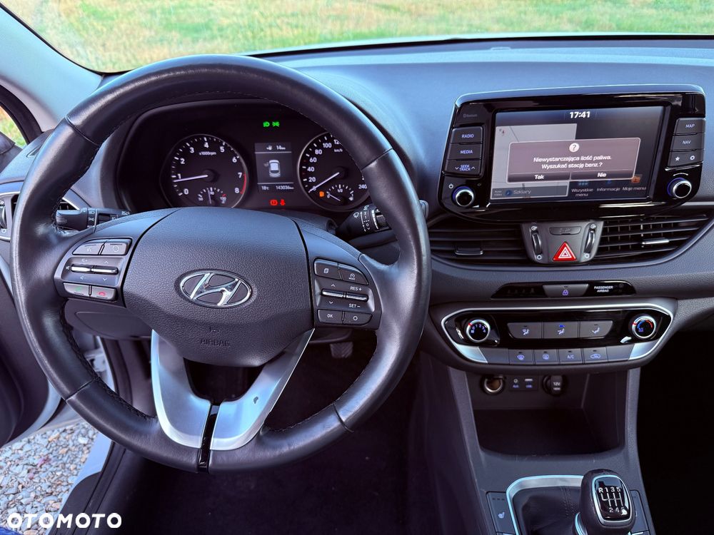 Hyundai i30 1.4 Classic + - 11