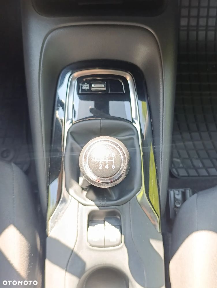 Toyota Corolla 1.2 T Active - 11