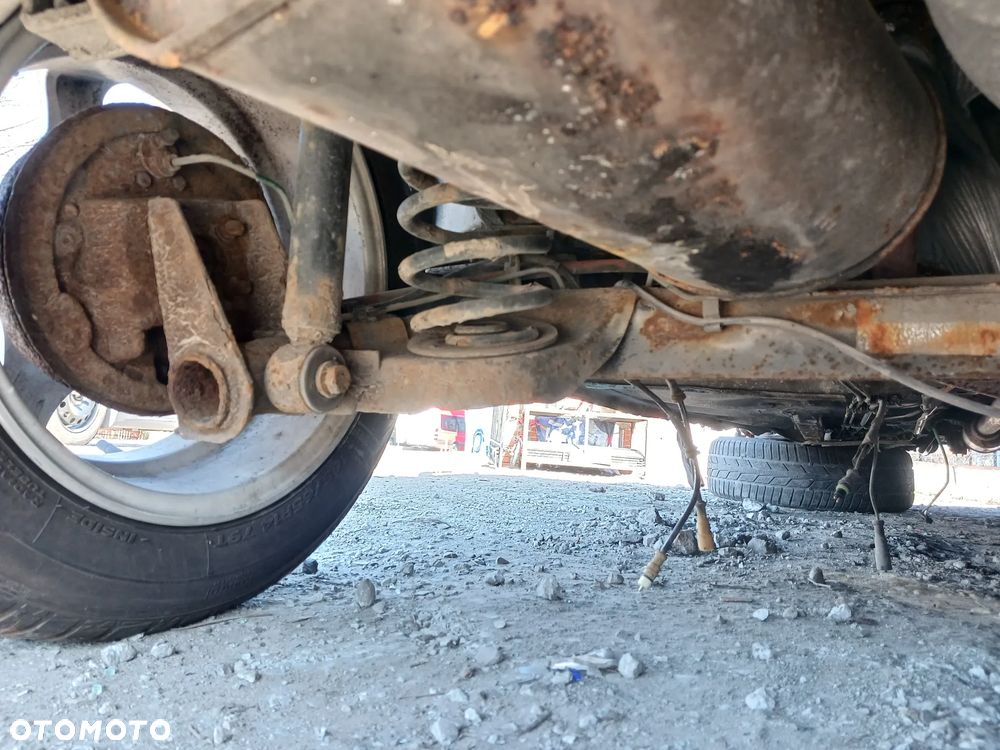 Belka tył Clio II Bębny Abs kompletna wysyłka - 1