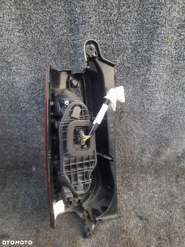 lampa lewa/prawa tylna citroen berlingo iv partner - 2