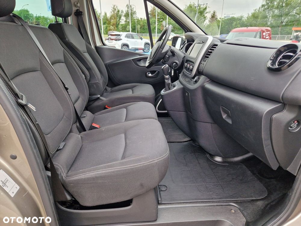 Renault Trafic - 22