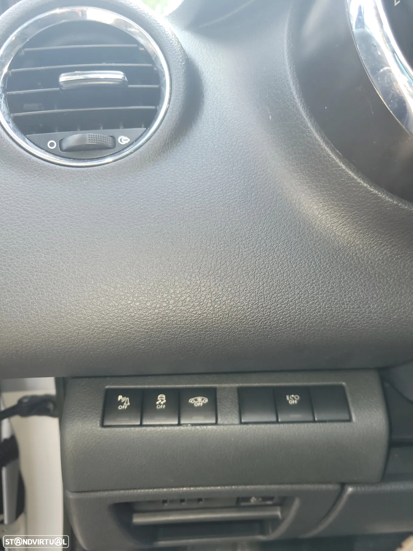 Peugeot 3008 1.6 e-HDi Allure 2-Tronic - 24