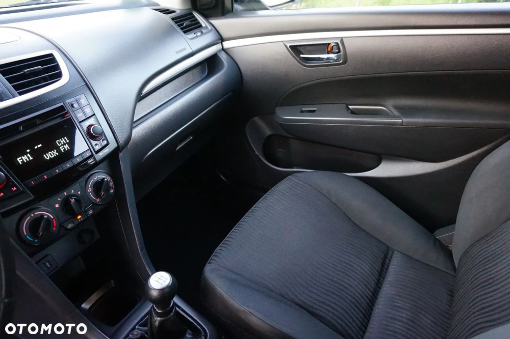 Suzuki Swift - 35