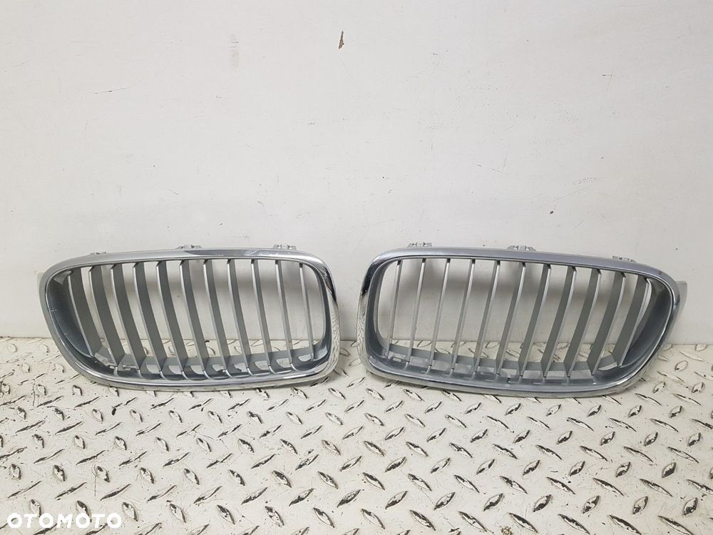 NOWY ORYGINALNY GRILL ATRAPA NERKA LEWA BMW 3 LCI LIFT  F30 F31 15-18 7255411 - 2